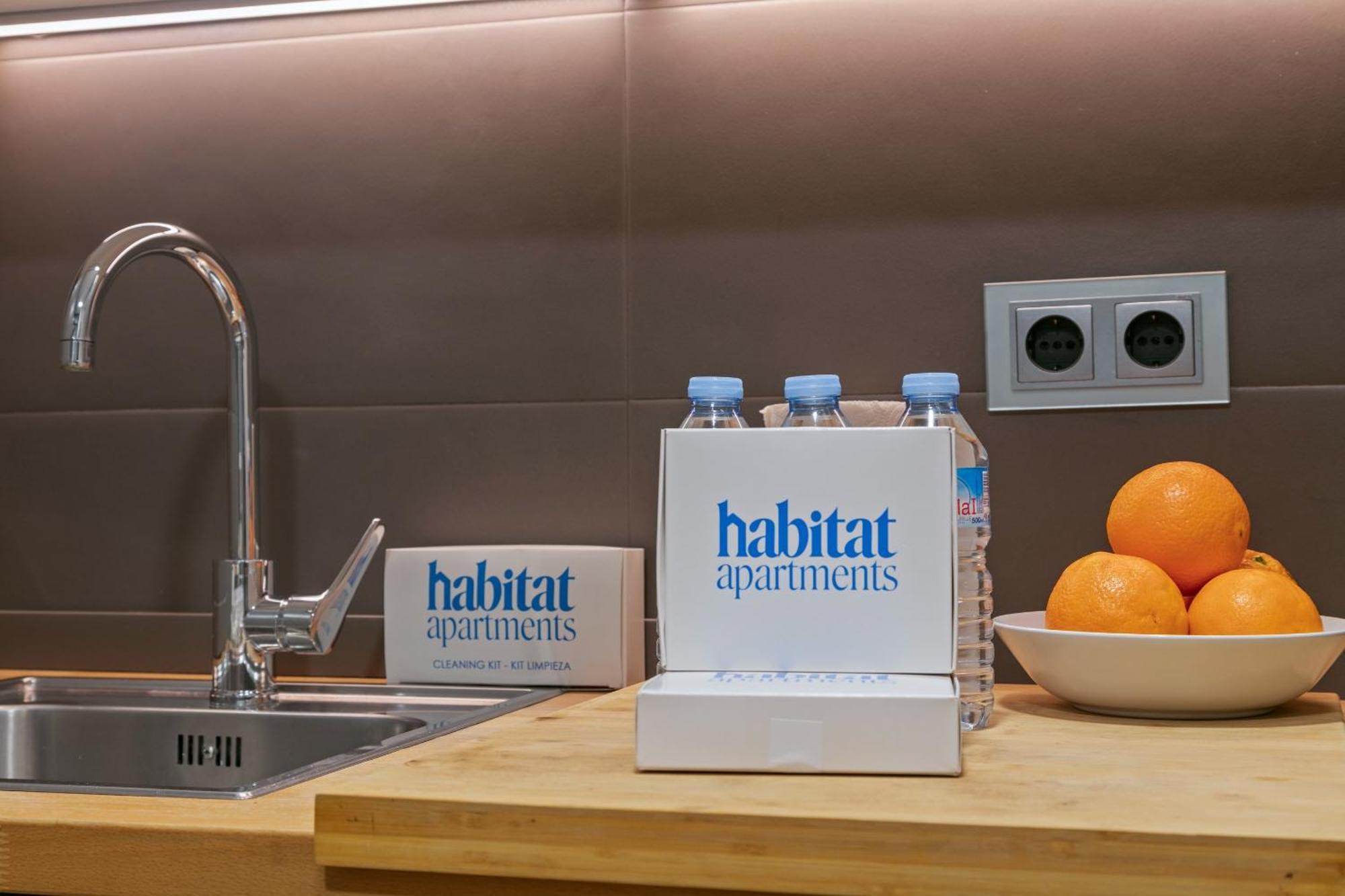 Habitat Apartments Teatre L'Hospitalet de Llobregat Eksteriør bilde